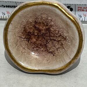 White Ceramic Crackled Glazed Center Concave Gold Rim‎ Crater Cupboard Door Knob